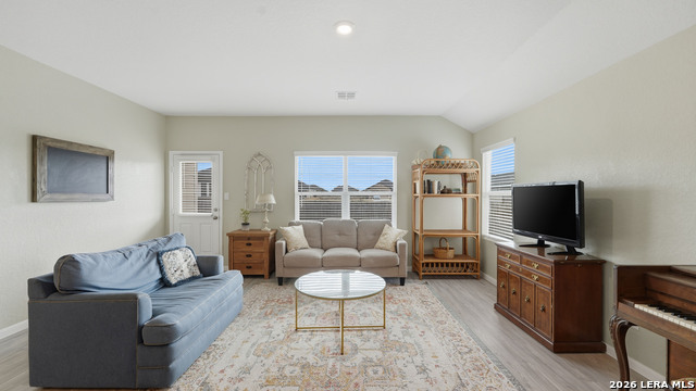 Image 11 of 33 For 2717 San Martin