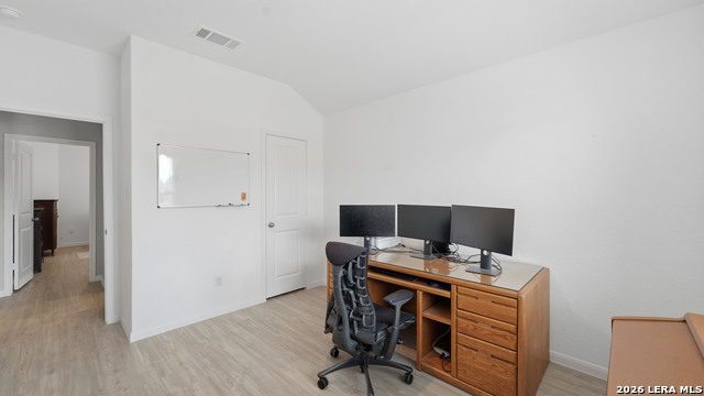 Image 23 of 33 For 2717 San Martin