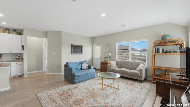 Image 9 of 33 For 2717 San Martin