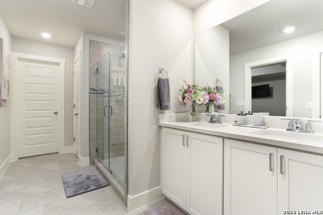 Image 12 of 20 For 16011 Babcock #26