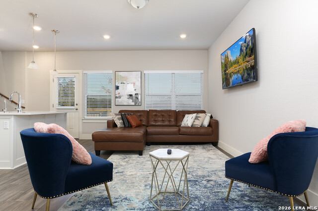 Image 5 of 20 For 16011 Babcock #26