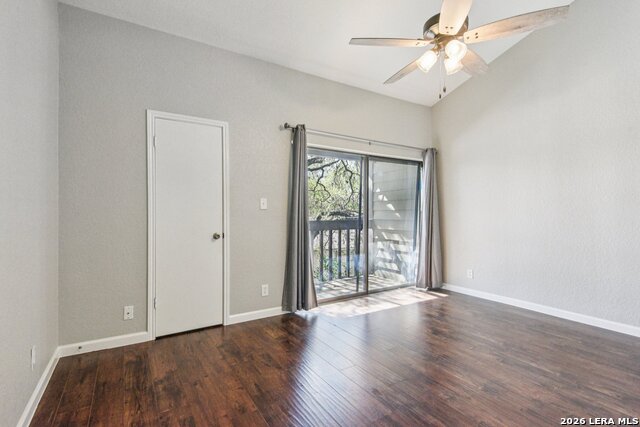 Image 13 of 23 For 11815 Vance Jackson  606