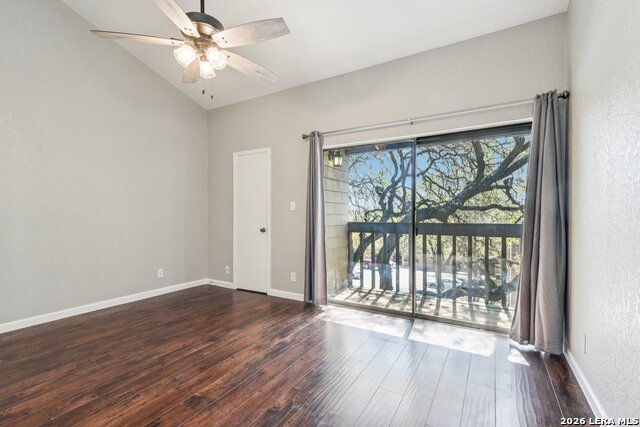 Image 15 of 23 For 11815 Vance Jackson  606