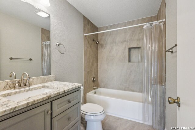 Image 16 of 23 For 11815 Vance Jackson  606