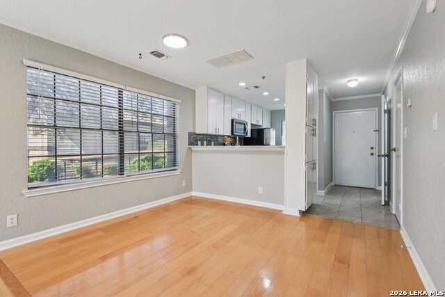 Image 3 of 23 For 11815 Vance Jackson  606