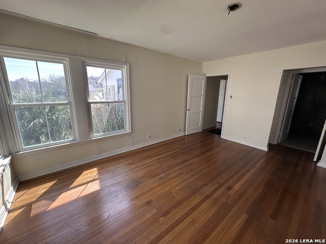 Image 2 of 21 For 315 Shadwell