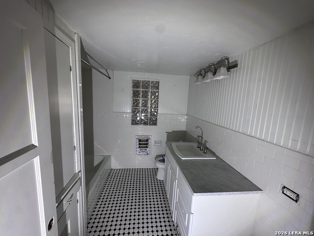 Image 5 of 21 For 315 Shadwell