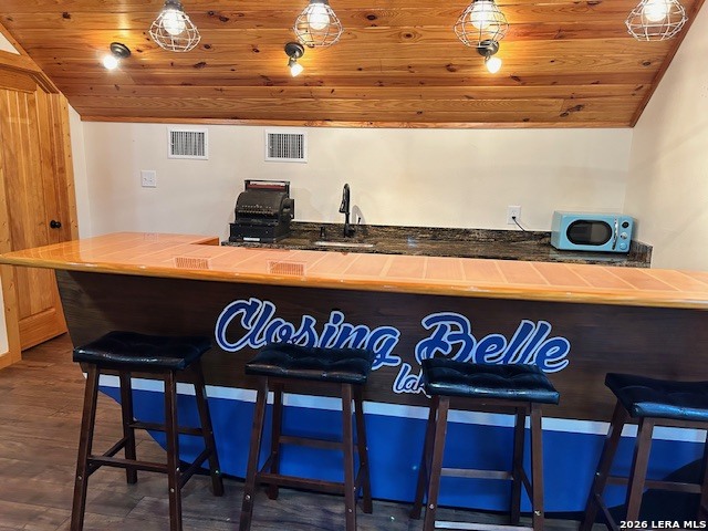 Image 7 of 9 For 707 Faurie Rd.  Garage Apa