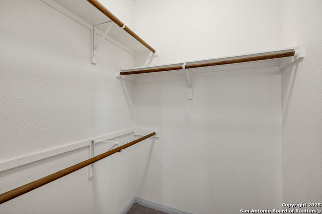 Image 37 of 50 For 913 Long Mdw