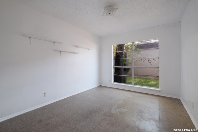 Image 14 of 16 For 1326 Bayou Dr S