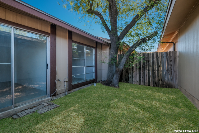 Image 4 of 16 For 1326 Bayou Dr S