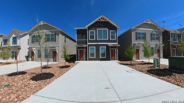 Image 2 of 36 For 7122 Magnolia Creek