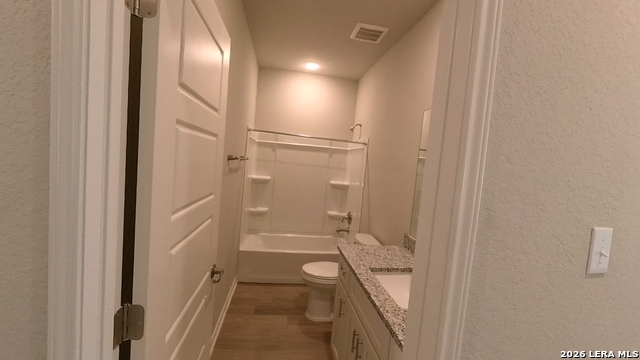 Image 26 of 36 For 7122 Magnolia Creek