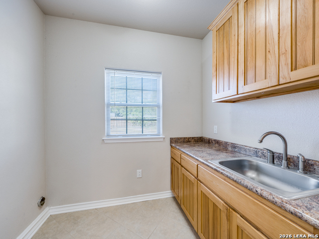 Image 10 of 20 For 439 Bear Gardens