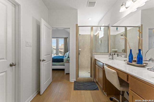 Image 34 of 41 For 2119 Hofstaat