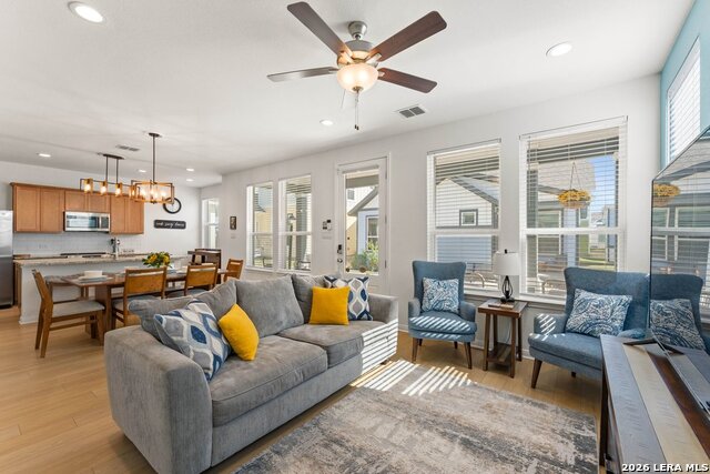 Image 5 of 41 For 2119 Hofstaat