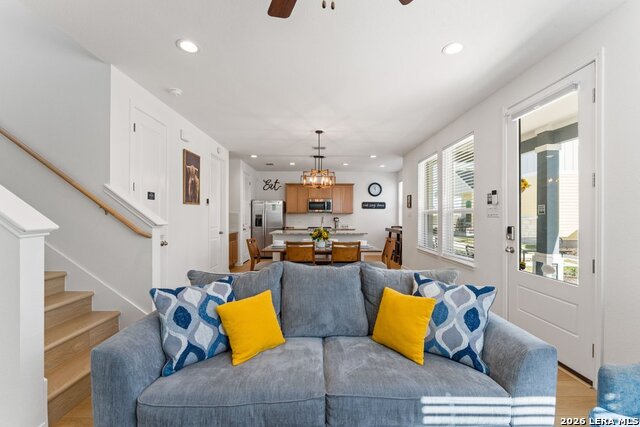 Image 9 of 41 For 2119 Hofstaat