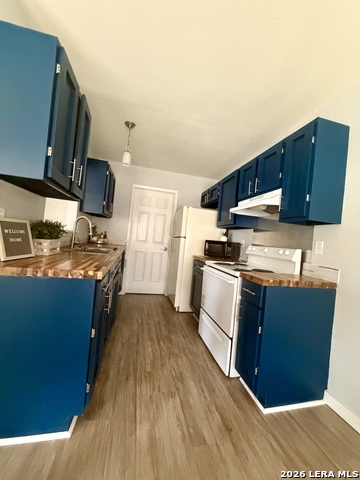 Image 5 of 13 For 10822 Green Brook