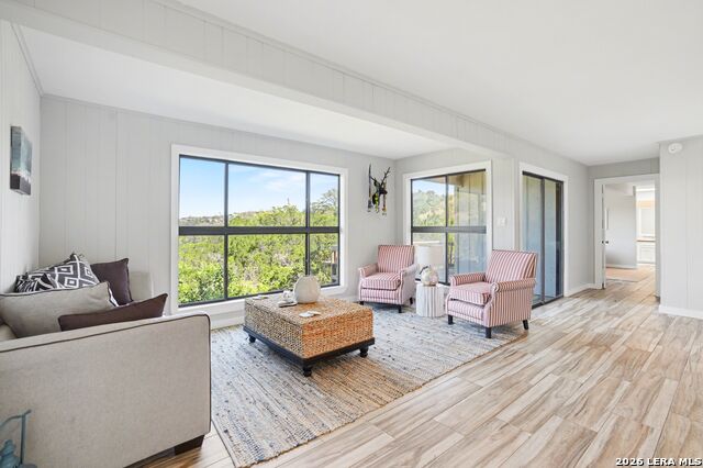 Image 11 of 37 For 1820 Triple Peak