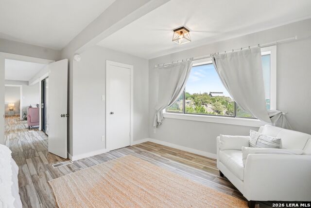 Image 17 of 37 For 1820 Triple Peak