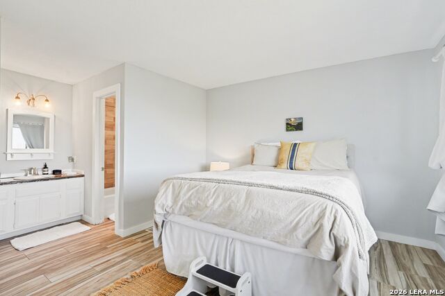 Image 19 of 37 For 1820 Triple Peak