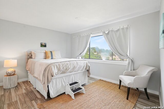 Image 20 of 37 For 1820 Triple Peak