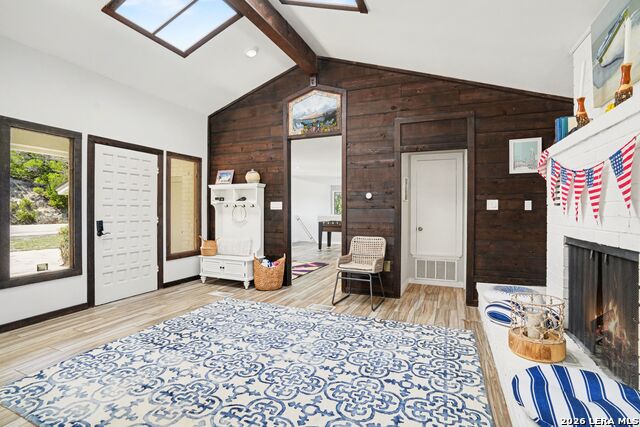 Image 3 of 37 For 1820 Triple Peak