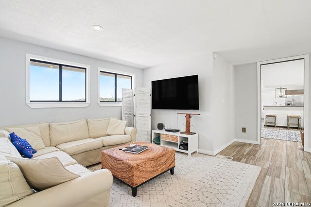 Image 7 of 37 For 1820 Triple Peak