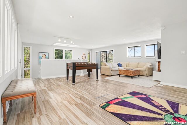 Image 9 of 37 For 1820 Triple Peak