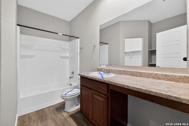 Image 19 of 27 For 12904 Cicely