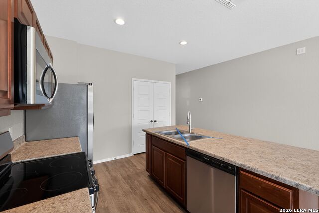 Image 7 of 27 For 12904 Cicely