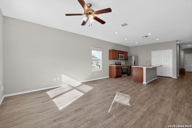 Image 9 of 27 For 12904 Cicely