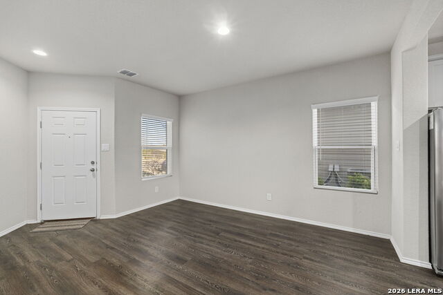 Image 12 of 33 For 12914 Lucas  