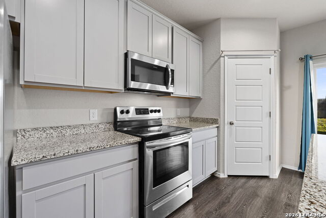 Image 16 of 33 For 12914 Lucas  