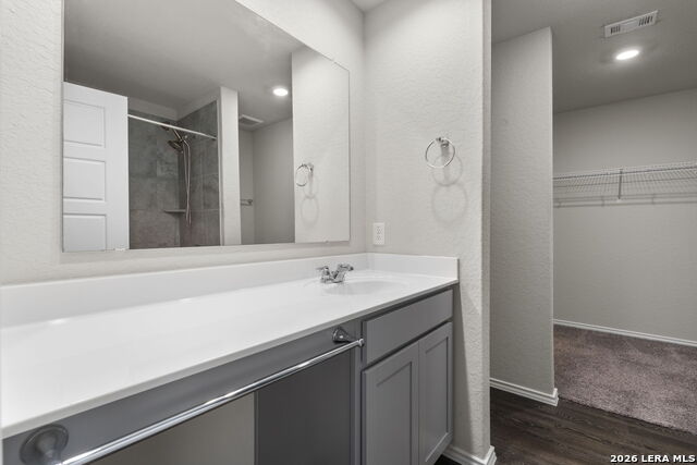 Image 24 of 33 For 12914 Lucas  