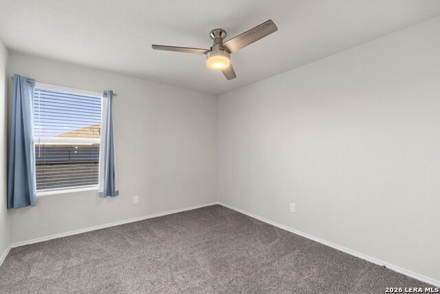 Image 25 of 33 For 12914 Lucas  