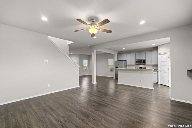 Image 8 of 33 For 12914 Lucas  