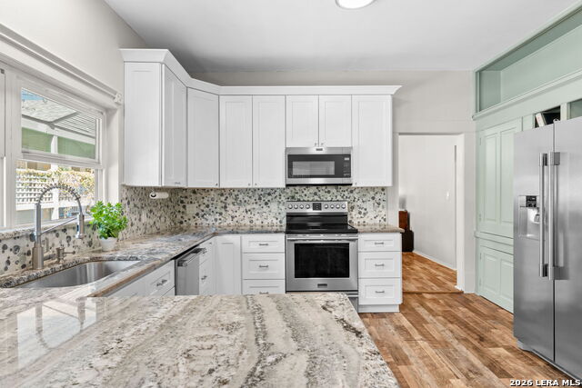 Image 10 of 41 For 230 Argyle  