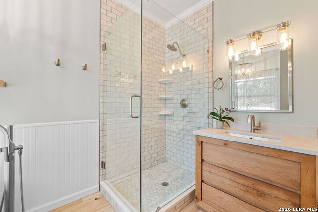 Image 17 of 41 For 230 Argyle  