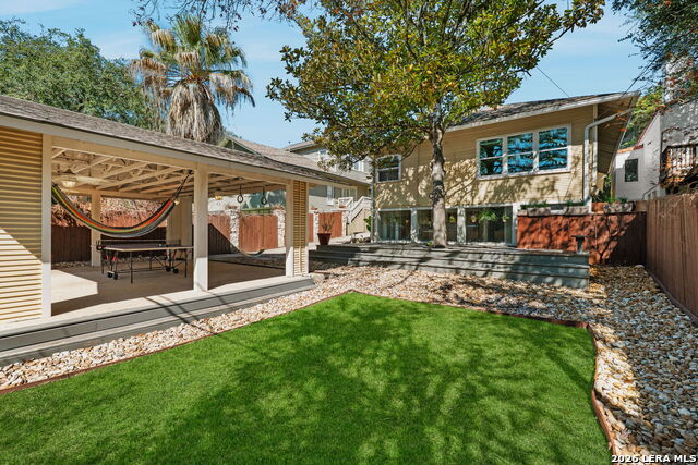 Image 27 of 41 For 230 Argyle  