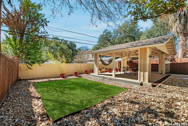 Image 28 of 41 For 230 Argyle  