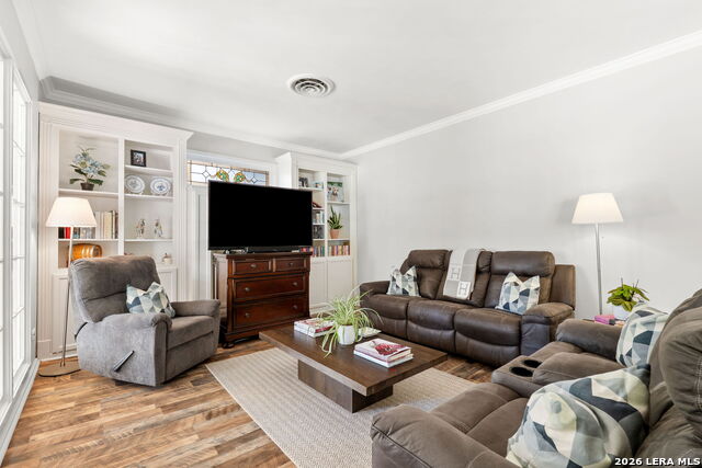 Image 5 of 41 For 230 Argyle  