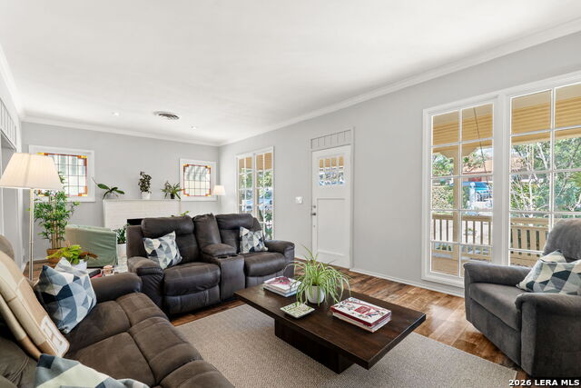 Image 6 of 41 For 230 Argyle  