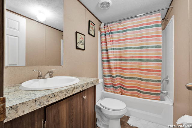 Image 11 of 21 For 22915 Savannah Hts