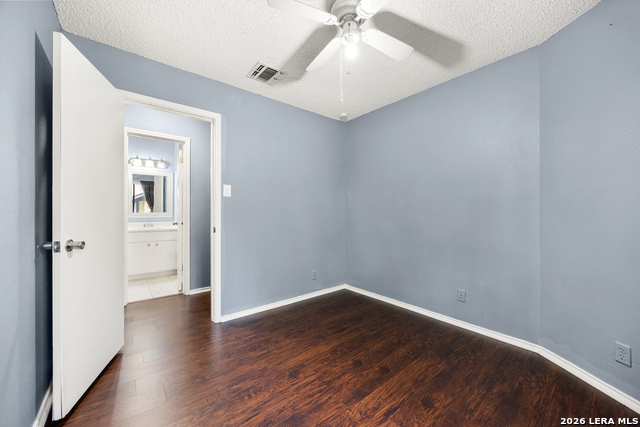 Image 19 of 42 For 9334 Dover Rdg