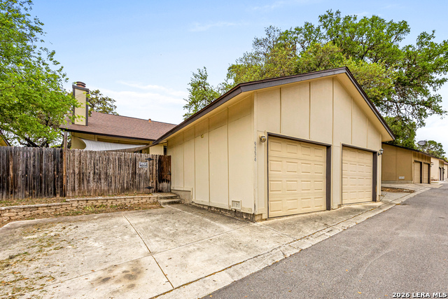 Image 31 of 42 For 9334 Dover Rdg