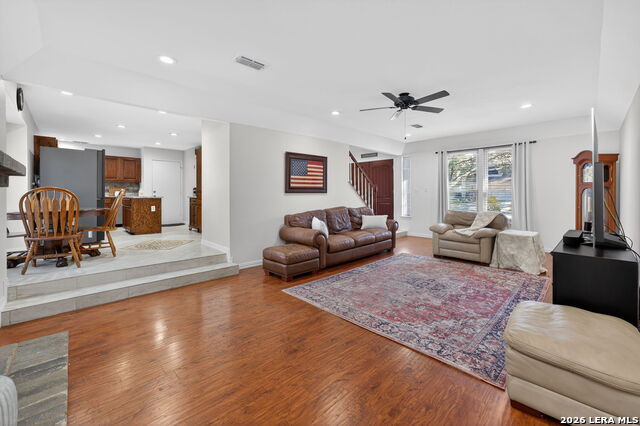 Image 15 of 56 For 9319 Jorwoods