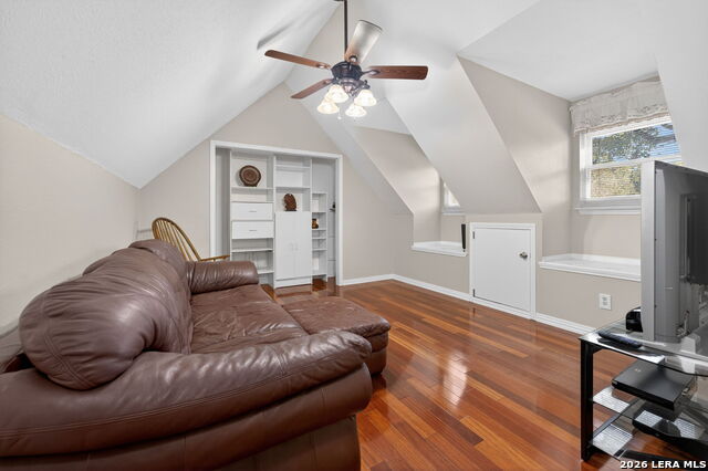 Image 43 of 56 For 9319 Jorwoods