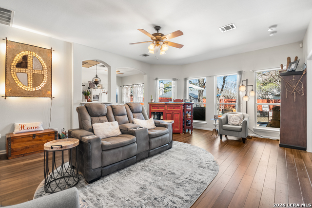 Image 25 of 47 For 1515 Crescent Woods