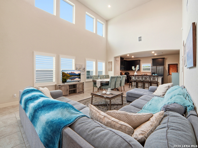 Image 4 of 35 For 1215 Butterfly Post